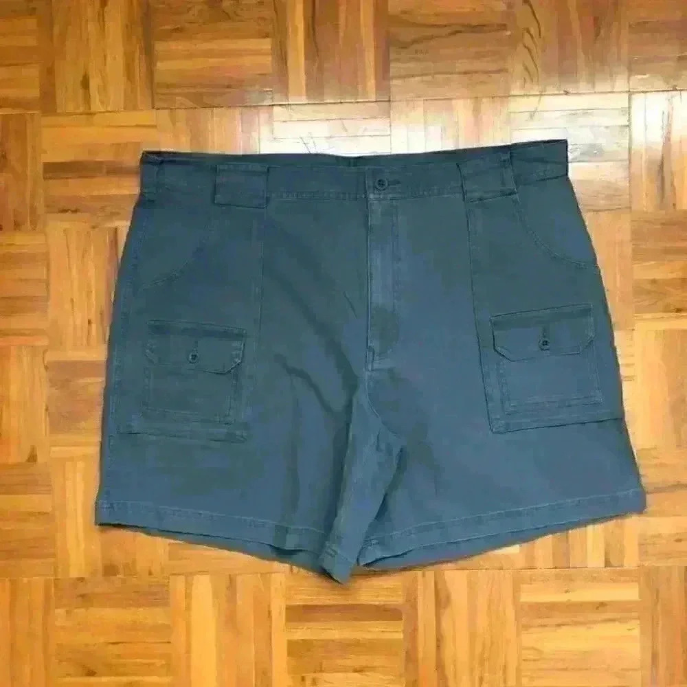 LLBean Dark Gray cargo pocket shorts mens waist 42
